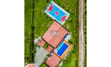 En Venta Casa Campestre en Condominio Santa Teresita (Restrepo – Meta)