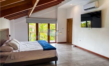 En Venta Casa Campestre en Condominio Santa Teresita (Restrepo – Meta)