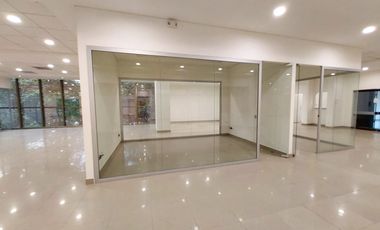 Venta de exclusiva oficina en Milla de oro 8373781