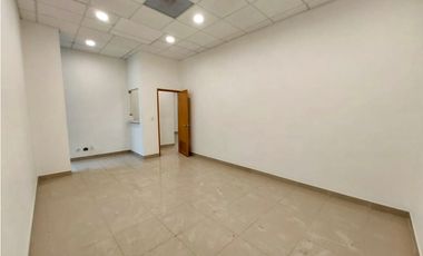 Venta de exclusiva oficina en Milla de oro 8373781