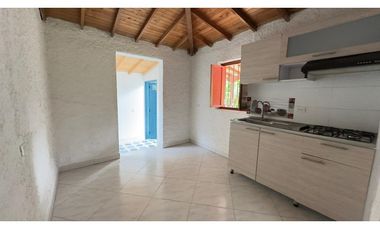 SE RENTA APARTAESTUDIO VEREDA HOJAS ANCHAS GUARNE