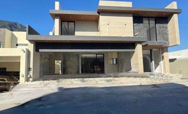 Casa residencial en VENTA Priv Sierra alta 10 Sect Zona Sur Carr Nacional Monterrey