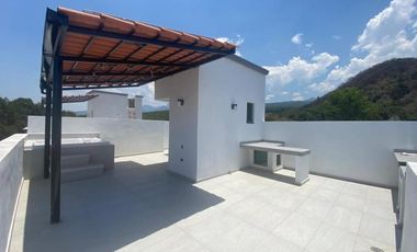 CASA EN AHUATEPEC