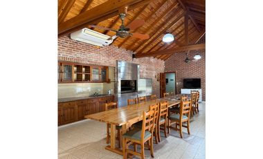 VENTA/ CASA QUINTA/ FINCA/ 6 HEC/TOMA PERMUTAS MDP Y CAPITAL