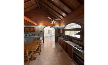 VENTA/ CASA QUINTA/ FINCA/ 6 HEC/TOMA PERMUTAS MDP Y CAPITAL