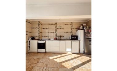 VENTA DEPARTAMENTO 2 DORMITORIOS CON COCHERA ZONA PARQUE