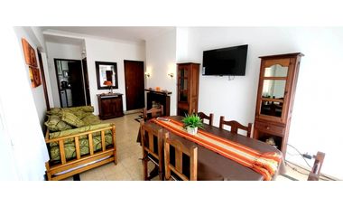 Hermoso y amplio depto.con balcón terraza.