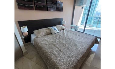 Se vende  Grand Tower modelo.i