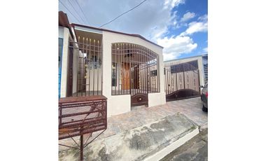 ✅  ✨Espaciosa casa de 4R en Villa Lucre-Alquiler-A.A