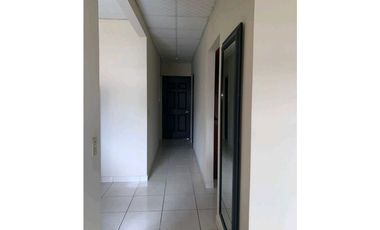 ALQUILER DE CASA EN BUGABA 3R CERCADA