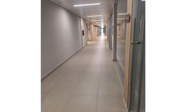OFICINA EN BUSINESS TOWN CENTER