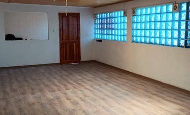 Se arrienda propiedad ideal para oficina, en Av. Huaytiquina, Calama.