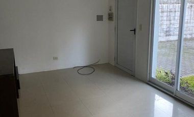 ALQUILER TRIPLEX de 3 dormitorios c/ estacionamiento en Monte Grande