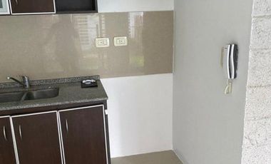 ALQUILER TRIPLEX de 3 dormitorios c/ estacionamiento en Monte Grande