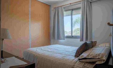 Alquiler hermoso dos ambientes con cochera