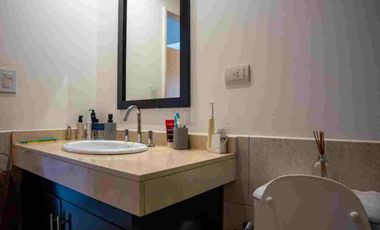 Alquiler hermoso dos ambientes con cochera