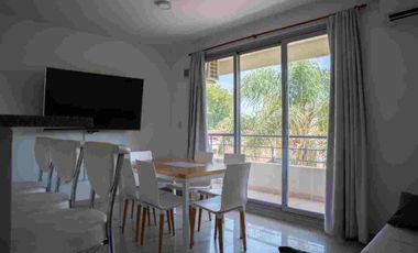 Alquiler hermoso dos ambientes con cochera