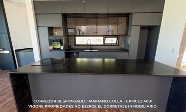 Casa en venta c/ cochera en Lagos de Canning