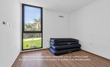 Casa en venta c/ cochera en Lagos de Canning