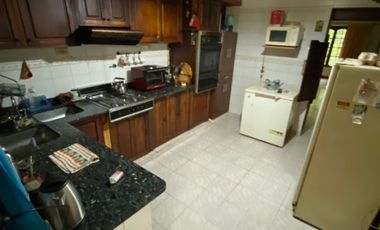Casa con Departamento en venta en Moron Norte
