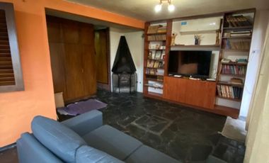 Casa con Departamento en venta en Moron Norte