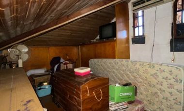 Casa con Departamento en venta en Moron Norte