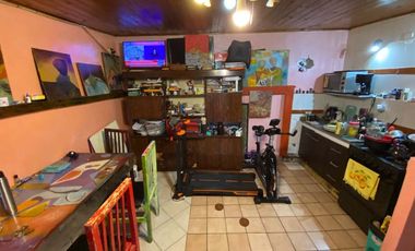 Casa con Departamento en venta en Moron Norte