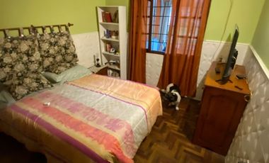Casa con Departamento en venta en Moron Norte