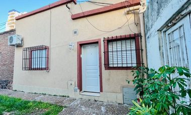 Casa interna NO PH en Barrio Sur. Amplio patio