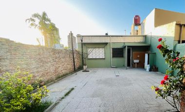 Casa interna NO PH en Barrio Sur. Amplio patio