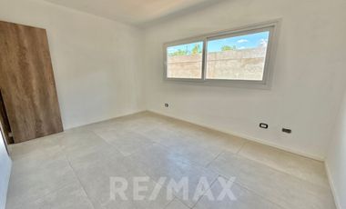 VENTA DPTO 3AMB PB UF74 ED.E A ESTRENAR SARAVI V.