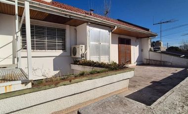 VENTA CASA EN LANUS 5 AMB. OPORTUNIDAD