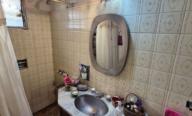 VENTA CASA EN LANUS 5 AMB. OPORTUNIDAD