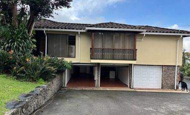 Casa en Arriendo Ubicado en Envigado Codigo 1298