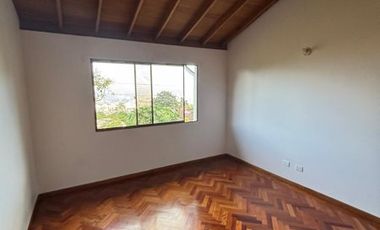 Casa en Arriendo Ubicado en Envigado Codigo 1298