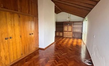 Casa en Arriendo Ubicado en Envigado Codigo 1298