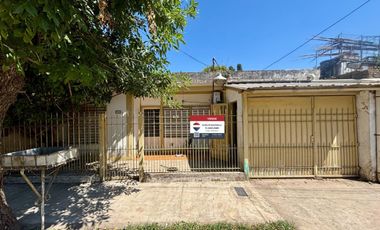 VENTA CASA 3 AMB LOTE PROPIO MORENO CON GARAGE