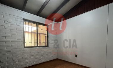 Casa en Venta en Roberto Fulton