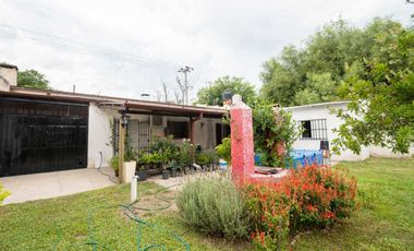 Venta Casa Rincón a 1 cuadra de la Plaza