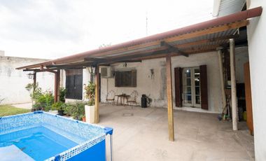 Venta Casa Rincón a 1 cuadra de la Plaza