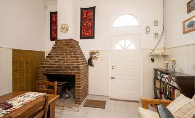 Venta Casa Rincón a 1 cuadra de la Plaza