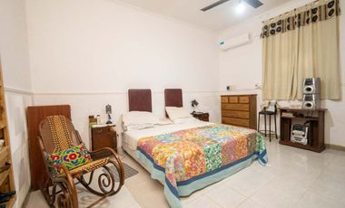 Venta Casa Rincón a 1 cuadra de la Plaza