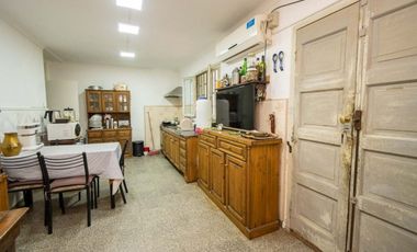 Venta Casa Rincón a 1 cuadra de la Plaza