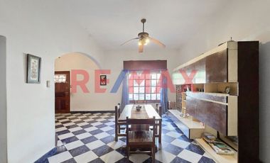 CASA 5 AMB VENTA AVELLANEDA PILETA QUINCHO TIPO PH