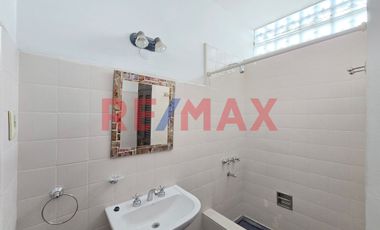 CASA 5 AMB VENTA AVELLANEDA PILETA QUINCHO TIPO PH