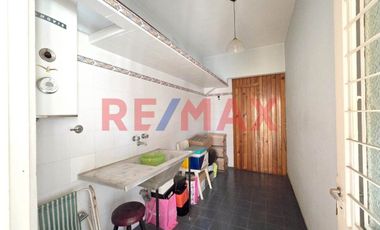 CASA 5 AMB VENTA AVELLANEDA PILETA QUINCHO TIPO PH