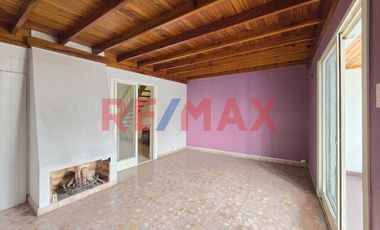 CASA 5 AMB VENTA AVELLANEDA PILETA QUINCHO TIPO PH