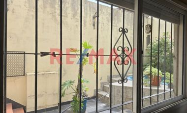 CASA 5 AMB VENTA AVELLANEDA PILETA QUINCHO TIPO PH