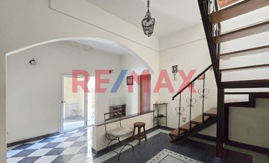 CASA 5 AMB VENTA AVELLANEDA PILETA QUINCHO TIPO PH