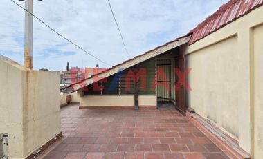 CASA 5 AMB VENTA AVELLANEDA PILETA QUINCHO TIPO PH